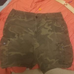 Camo mens old navy shorts